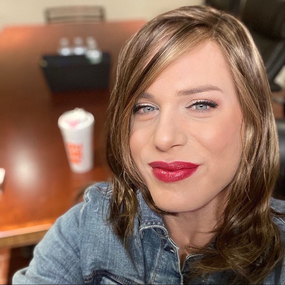 Meet your Posher, Julie